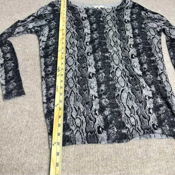 Joie Python print Wool Cashmere Blend Long Sleeve Sweater Women’s Size Small - Picture 8 of 12